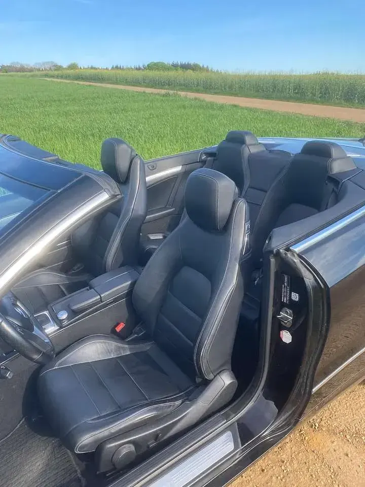 Second-hand Mercedes E200 184 CP (135 kW) 2011 Negru Cabrio