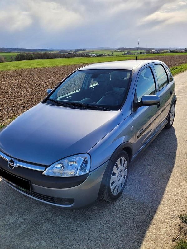 Gebraucht Opel Corsa 90 PS (66 kW) 2003 Grau Kleinwagen