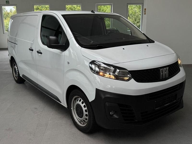 Weiß Gebraucht 2022 Fiat Scudo Van / Kleinbus | 13.950 € (Guter Preis) - Bild 1/4
