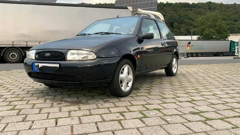 Schwarz Gebraucht 1997 Ford Fiesta Kleinwagen | 1.350 € (Etwas zu teuer) - Bild 1/4