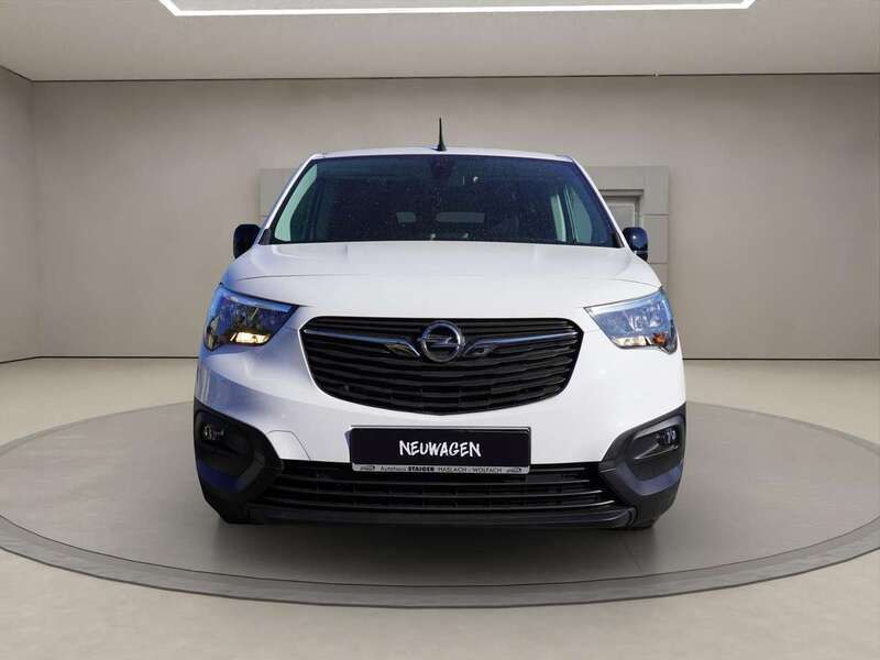 Gebraucht Opel Combo 102 PS (75 kW) 2024 Kaolin weiss Van / Kleinbus