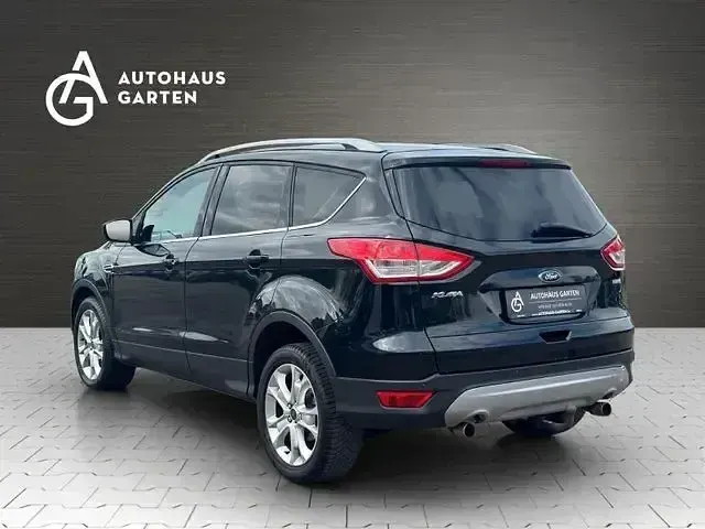 Gebraucht Ford Kuga 100 PS (73 kW) 2014 Schwarz SUV