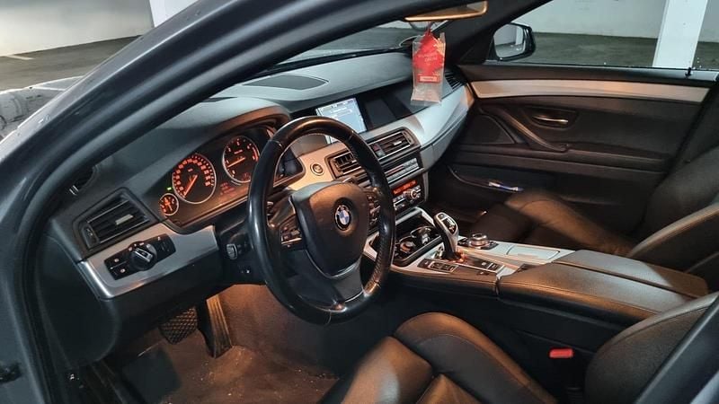 Gebraucht BMW 525 204 PS (150 kW) 2010 Silber Limousine