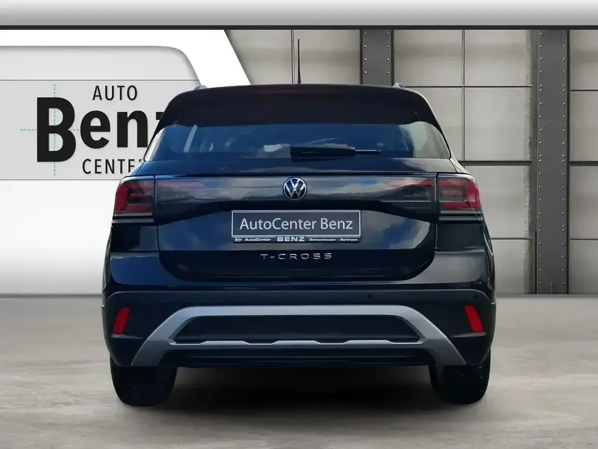 Gebraucht VW T-Cross Life 116 PS (85 kW) 2024 Schwarz SUV