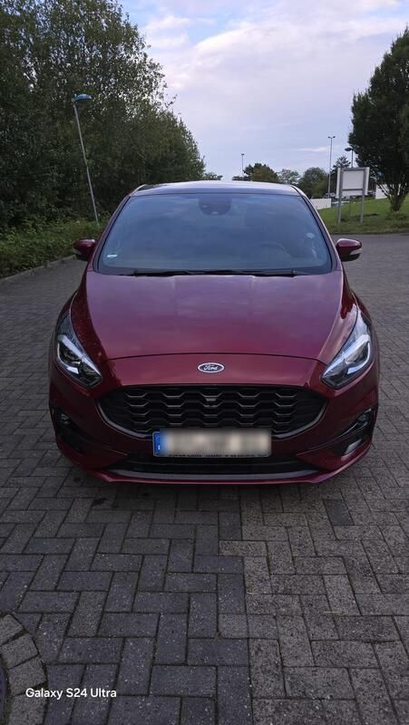 Rot Gebraucht 2019 Ford S-MAX S Van / Kleinbus | 22.000 € (Fairer Preis) - Bild 1/4