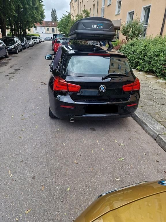 Gebraucht BMW 118 Advantage 136 PS (100 kW) 2019 Schwarz Kleinwagen