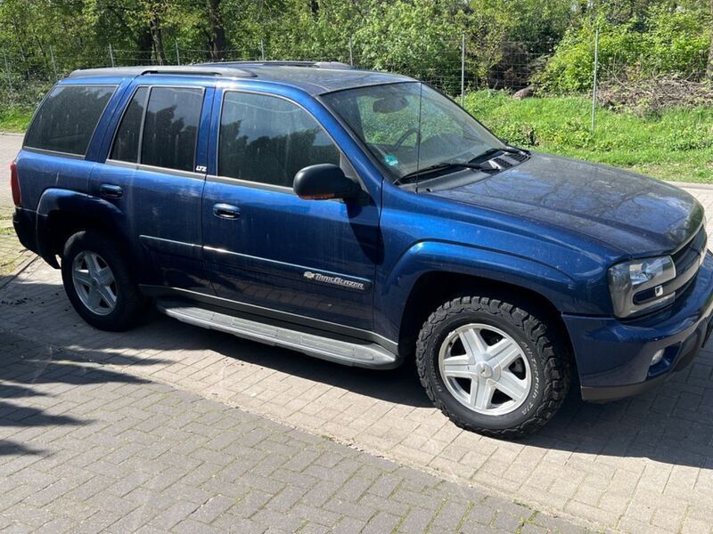 Blau Gebraucht 2006 Chevrolet TrailBlazer LTZ SUV | 4.990 € - Bild 1/4