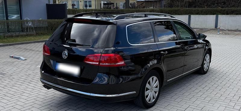 Gebraucht VW Passat 140 PS (102 kW) 2012 Schwarz Kombi