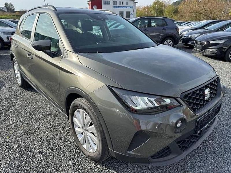 Grau Gebraucht 2024 Seat Arona Style SUV | 19.285 € (Guter Preis) - Bild 1/4
