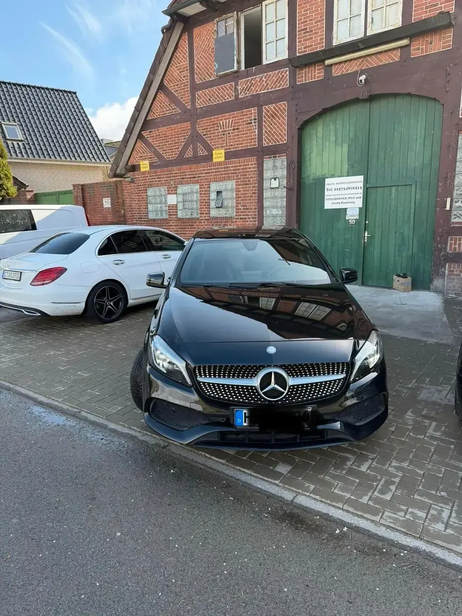 Gebraucht Mercedes A200 AMG 156 PS (114 kW) 2016 Schwarz Kleinwagen