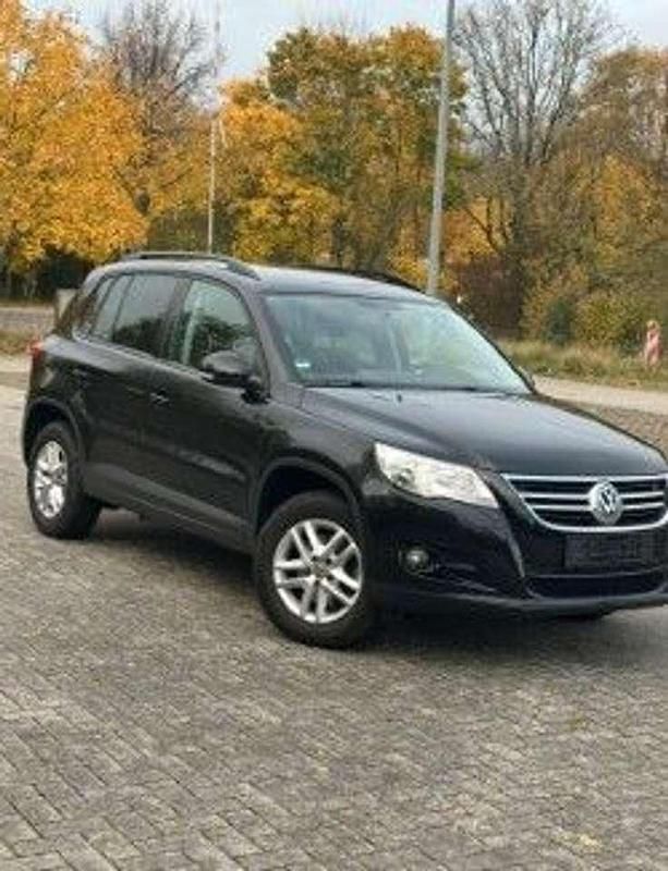 Gebraucht VW Tiguan Trendline 150 PS (110 kW) 2011 Schwarz SUV