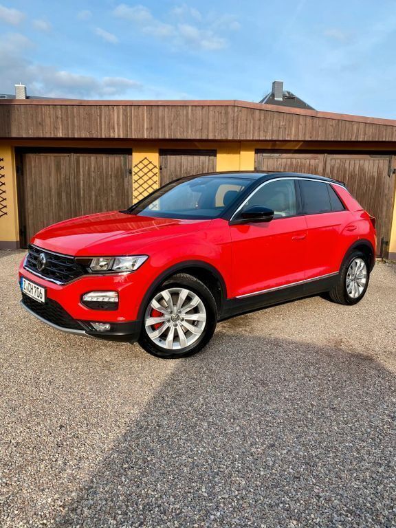 Rot Gebraucht 2018 VW T-Roc Sport SUV | 19.840 € (Superpreis) - Bild 1/4