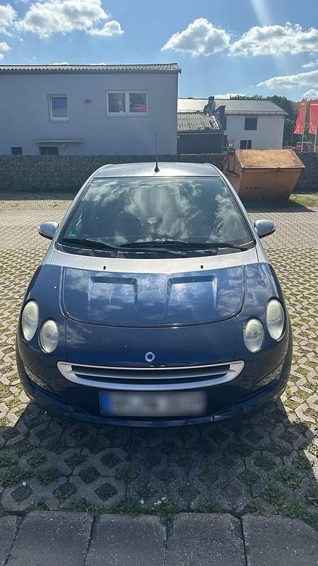 Blau Gebraucht 2006 Smart ForFour Kleinwagen | 3.200 € (Fairer Preis) - Bild 1/4