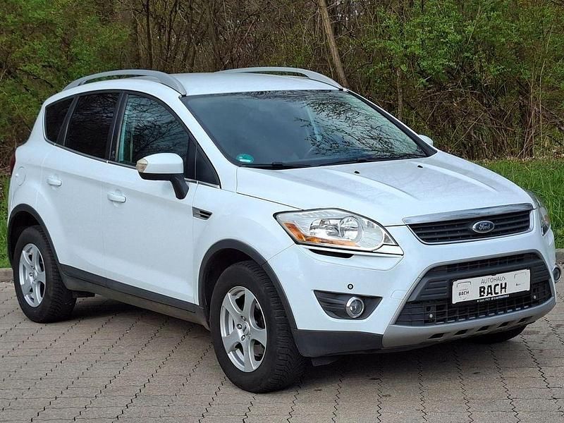 Gebraucht Ford Kuga Champions Edition 140 PS (102 kW) 2012 Weiß SUV