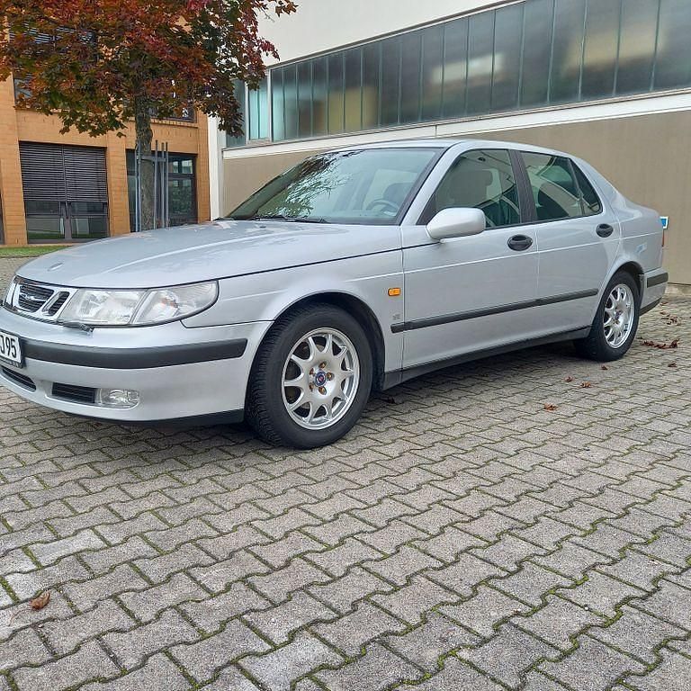 Silber Gebraucht 2000 Saab 9-5 Limousine | 4.000 € (Fairer Preis) - Bild 1/4