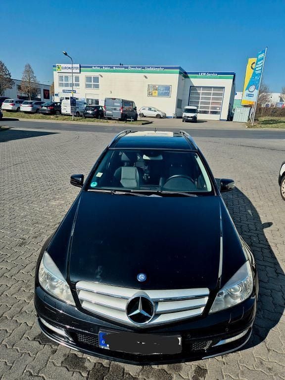 Gebraucht Mercedes C250 204 PS (150 kW) 2010 Schwarz Kombi