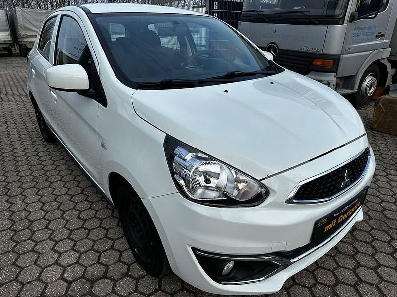 Gebraucht Mitsubishi Space Star Basis 71 PS (52 kW) 2019 Weiß Kleinwagen