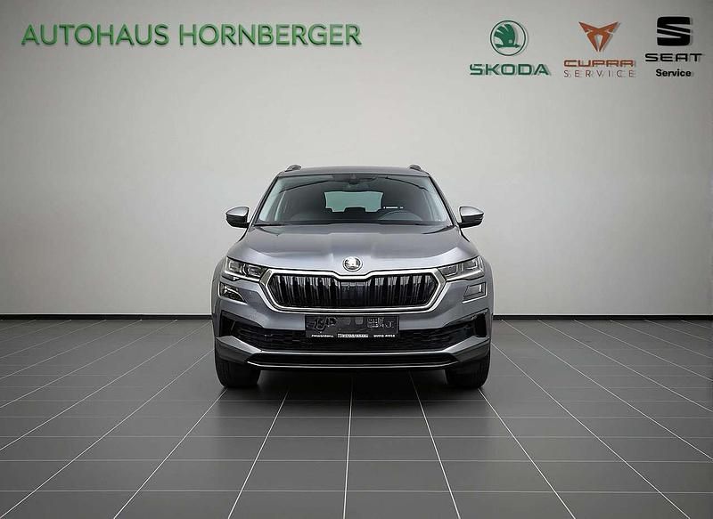 Neu Skoda Karoq Selection 150 PS (110 kW) 2025 Graphitegrau metallic SUV