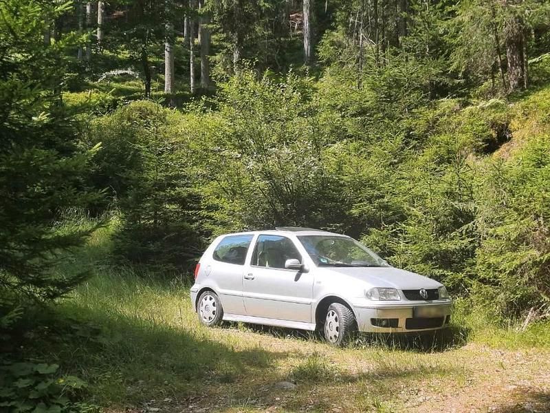 Brugt VW Polo 50 HK (36 kW) 2001 Sølv Hatchback