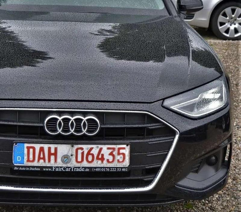 Brillantschwarz Gebraucht 2020 Audi A4 Sport Kombi | 20.650 € (Fairer Preis) - Bild 1/4