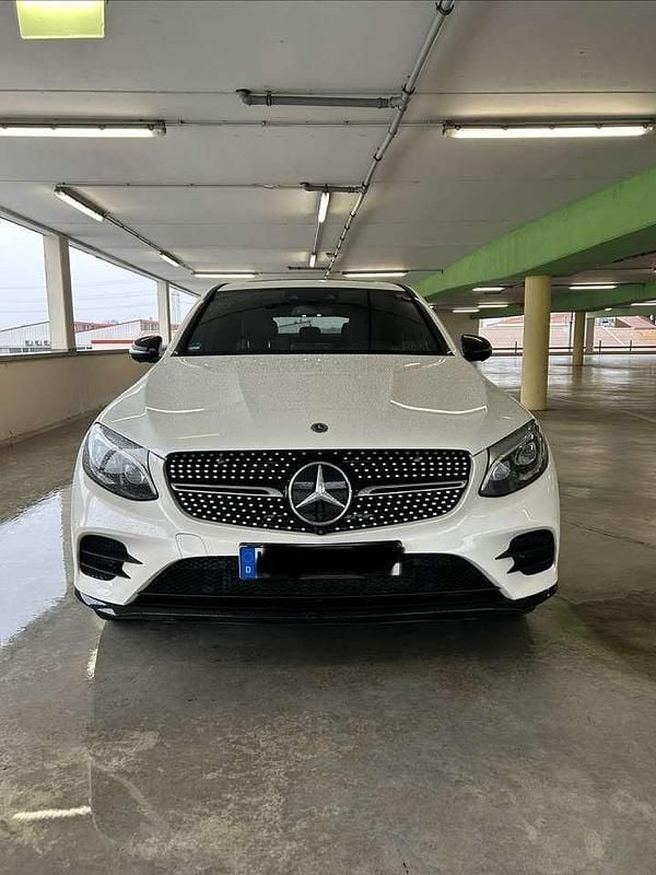 Gebraucht Mercedes GLC250 AMG line 211 PS (155 kW) 2017 Weiß Coupé