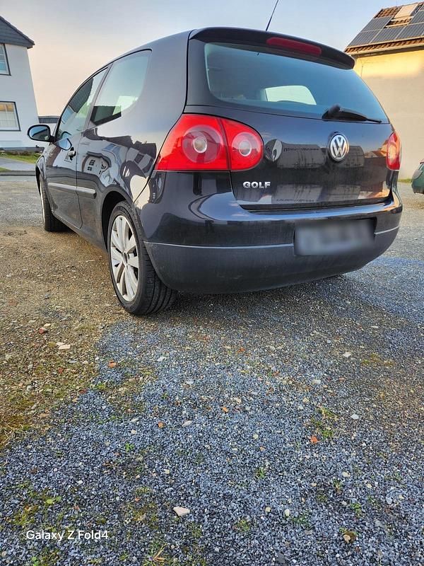 Gebraucht VW Golf V 80 PS (58 kW) 2008 Schwarz Kleinwagen