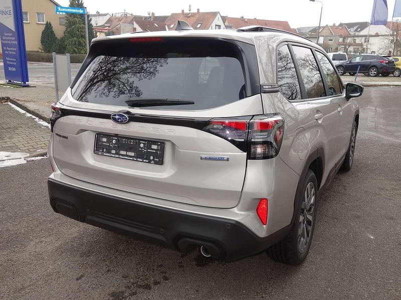 Neu Subaru Forester Platinum 136 PS (100 kW) 2026 Cashmere gold opal SUV
