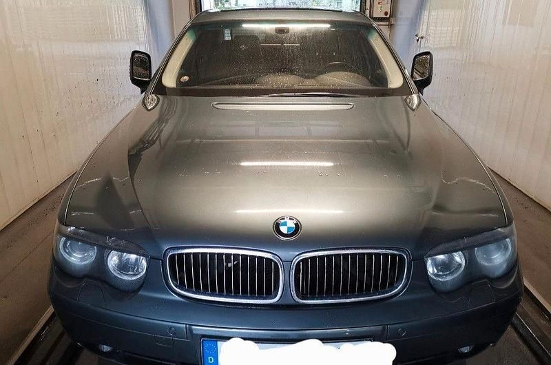 Gebraucht BMW 735 272 PS (200 kW) 2002 Grau Limousine