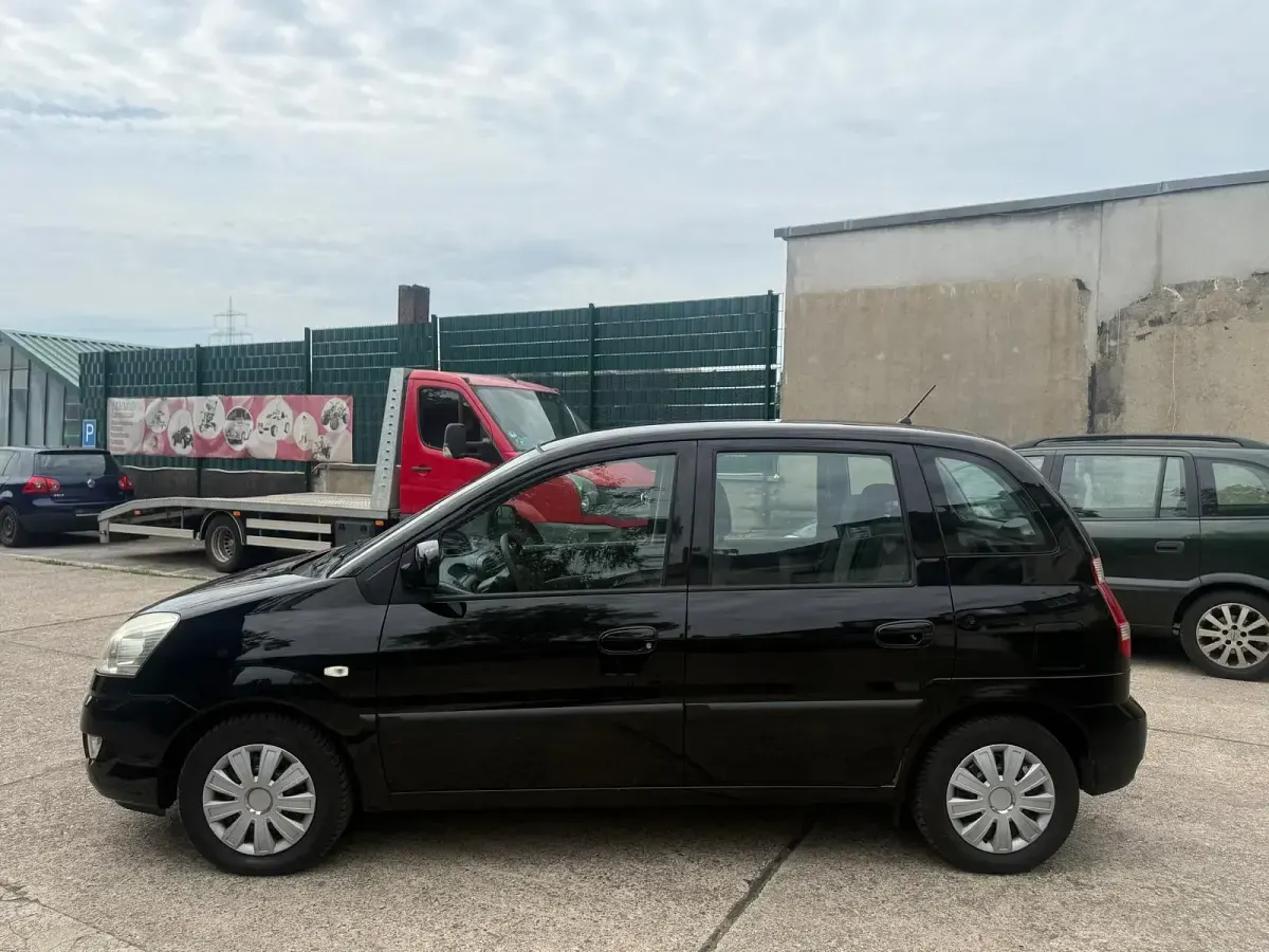 Gebraucht Hyundai Matrix Comfort 103 PS (75 kW) 2009 Schwarz Van / Kleinbus