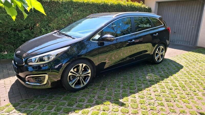 Schwarz Gebraucht 2017 Kia Ceed Kombi | 13.900 € (Fairer Preis) - Bild 1/4