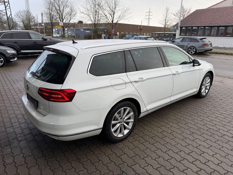 Gebraucht VW Passat Highline 150 PS (110 kW) 2017 Weiß Kombi
