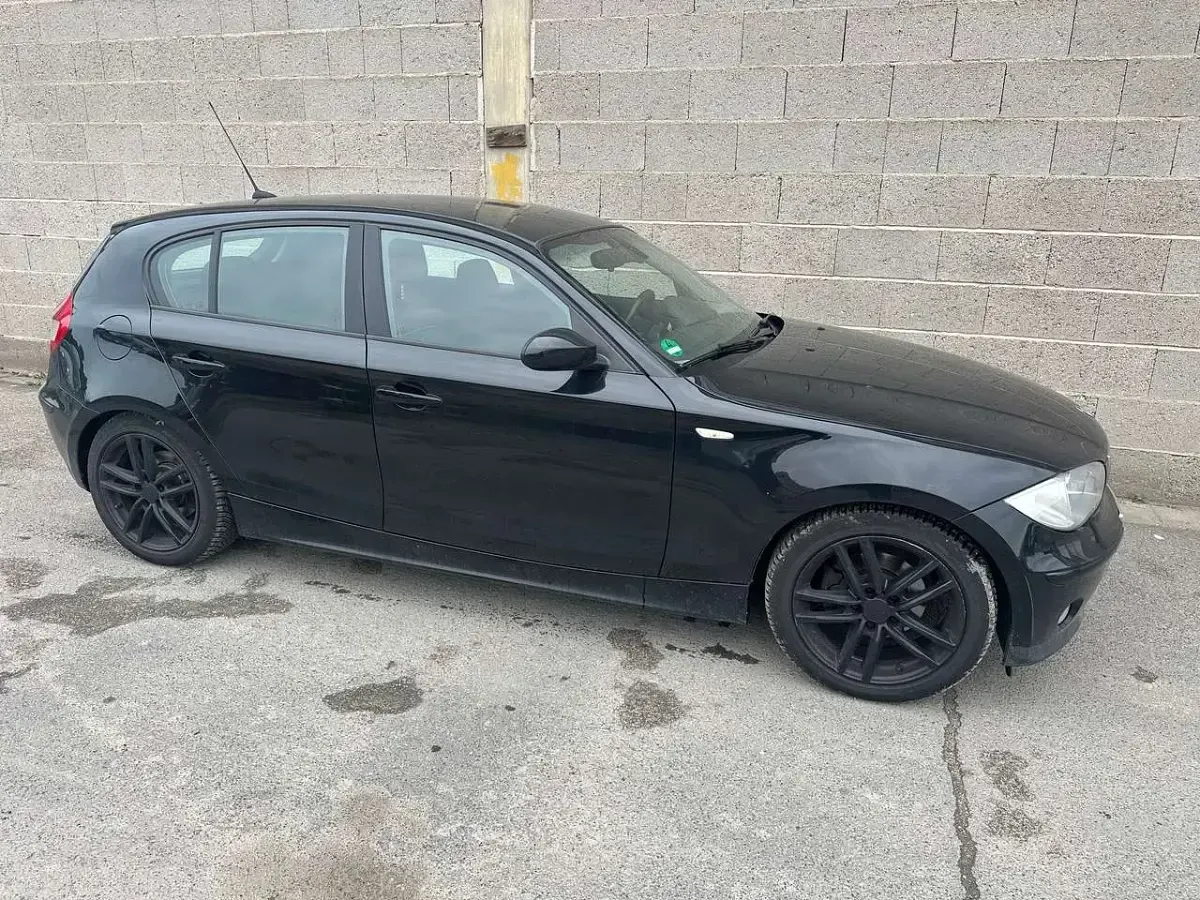 Gebraucht BMW 118 129 PS (94 kW) 2006 Schwarz ii Kleinwagen