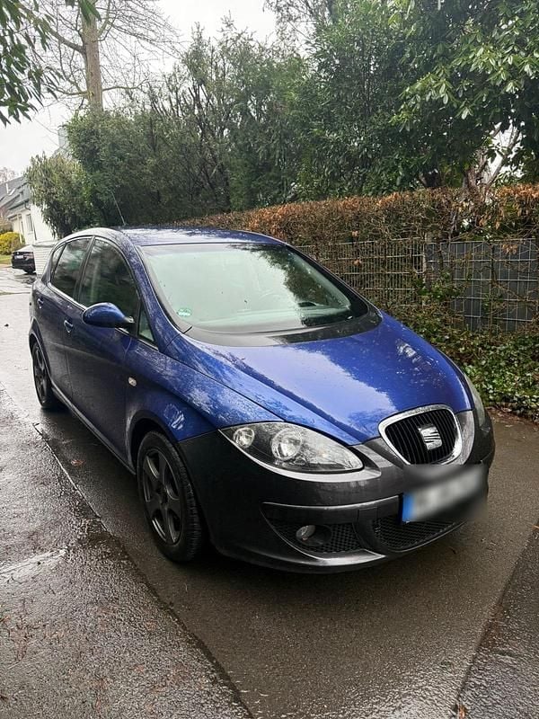 Gebraucht Seat Toledo 105 PS (77 kW) 2008 Blau Kleinwagen