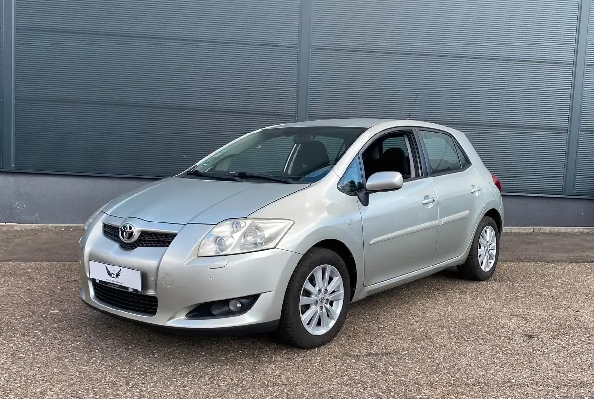 Gebraucht Toyota Auris 124 PS (91 kW) 2007 Grau Kleinwagen