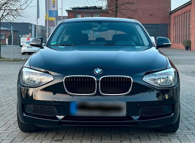 Second-hand BMW 114 102 CP (75 kW) 2014 Negru Hatchback