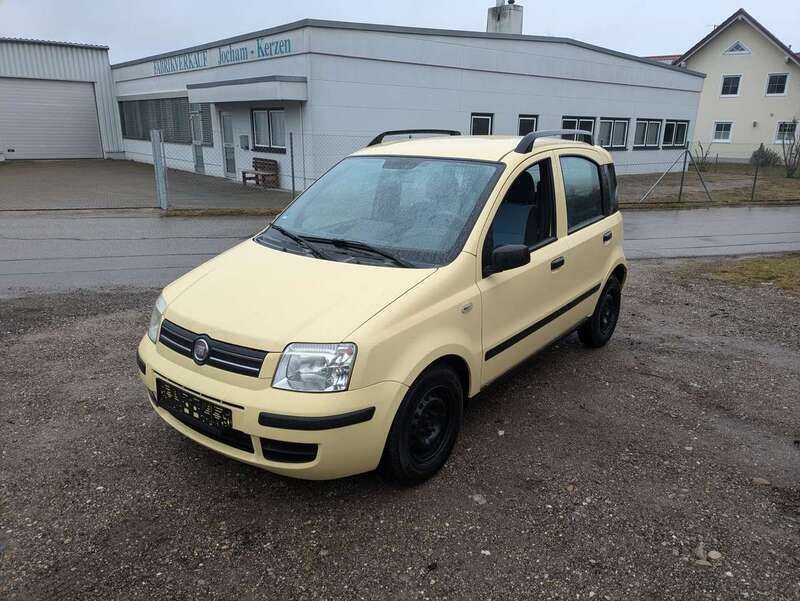 Gelb Gebraucht 2009 Fiat Panda Dynamic Kleinwagen | 800 € (Superpreis) - Bild 1/4
