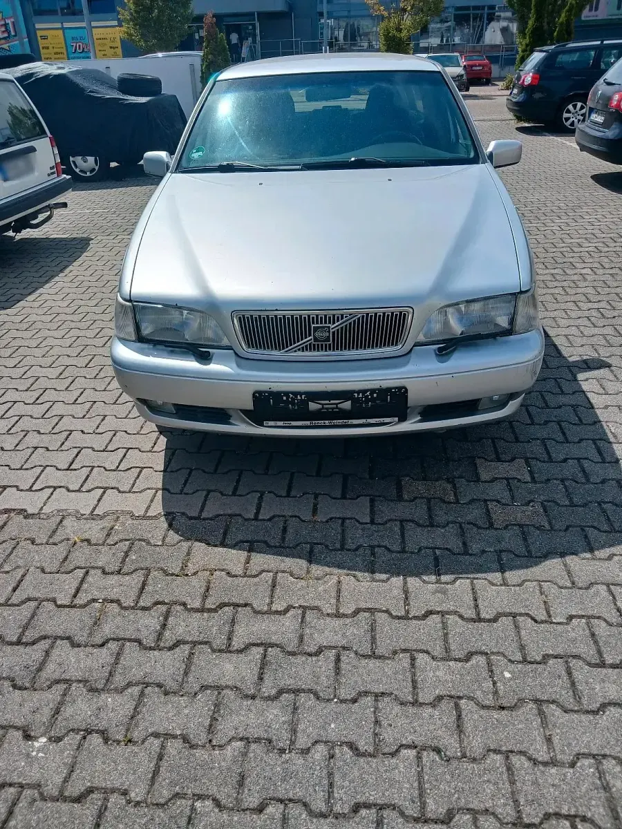 Gebraucht Volvo V70 144 PS (105 kW) 1998 Silber Kombi