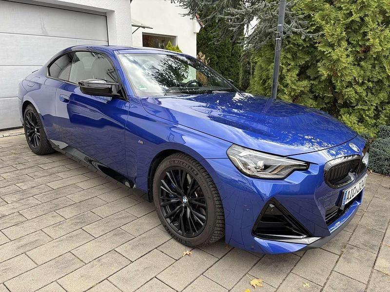 Blau Gebraucht 2024 BMW M240 M Sport Coupé | 47.500 € (Fairer Preis) - Bild 1/4