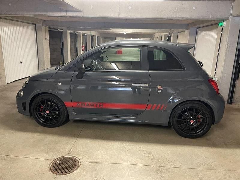 Usado Abarth 695 165 HP (121 kW) 2017 Cinzento Citadino