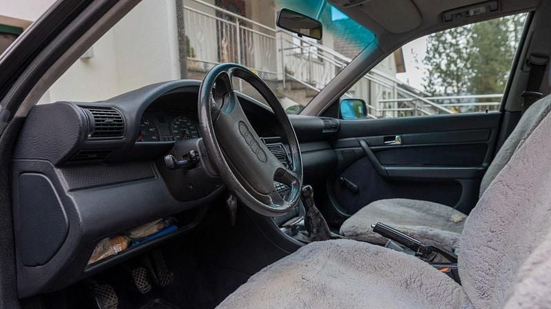 Second-hand Audi 100 133 CP (97 kW) 1992 Negru Break