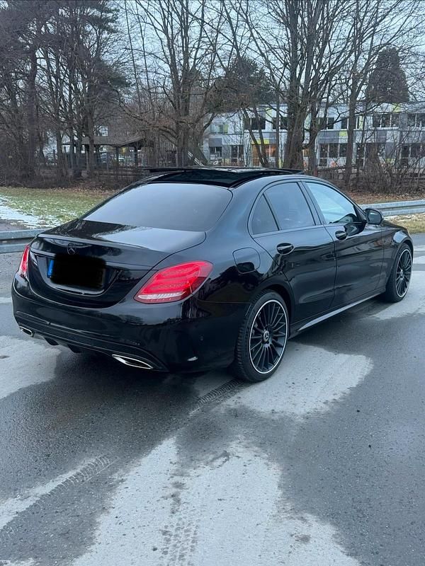 Gebraucht Mercedes C400 AMG line 333 PS (244 kW) 2018 Schwarz Limousine