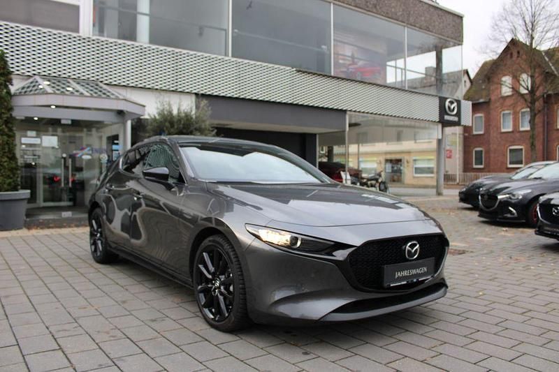 Gebraucht Mazda 3 Nagisa 140 PS (102 kW) 2025 Grau Limousine