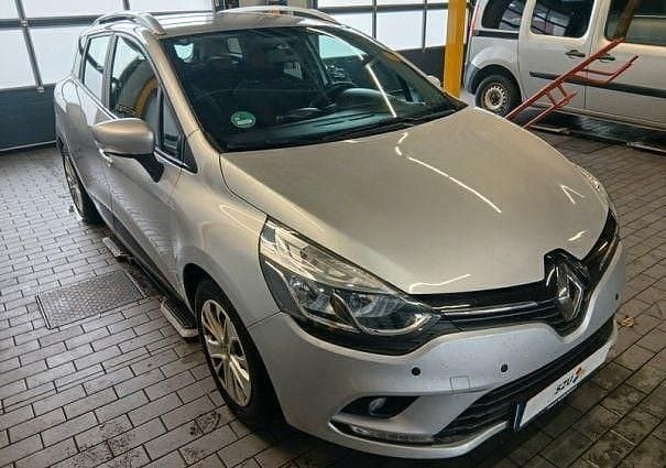 Silber Gebraucht 2019 Renault Clio GrandTour LIMITED Kombi | 8.750 € (Fairer Preis) - Bild 1/4