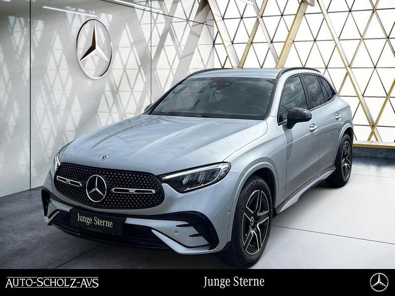 Silber Gebraucht 2024 Mercedes GLC300 AMG SUV | 55.589 € - Bild 1/3