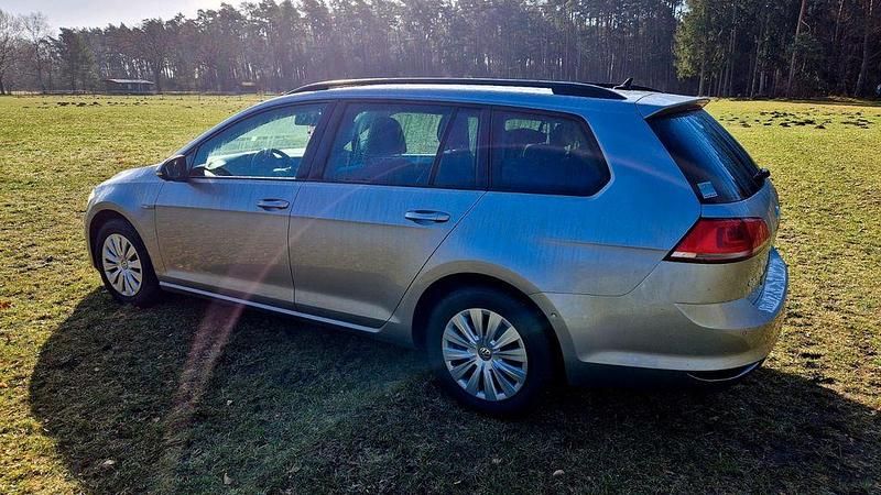 Gebraucht VW Golf VII Cup 105 PS (77 kW) 2014 Silber Kombi