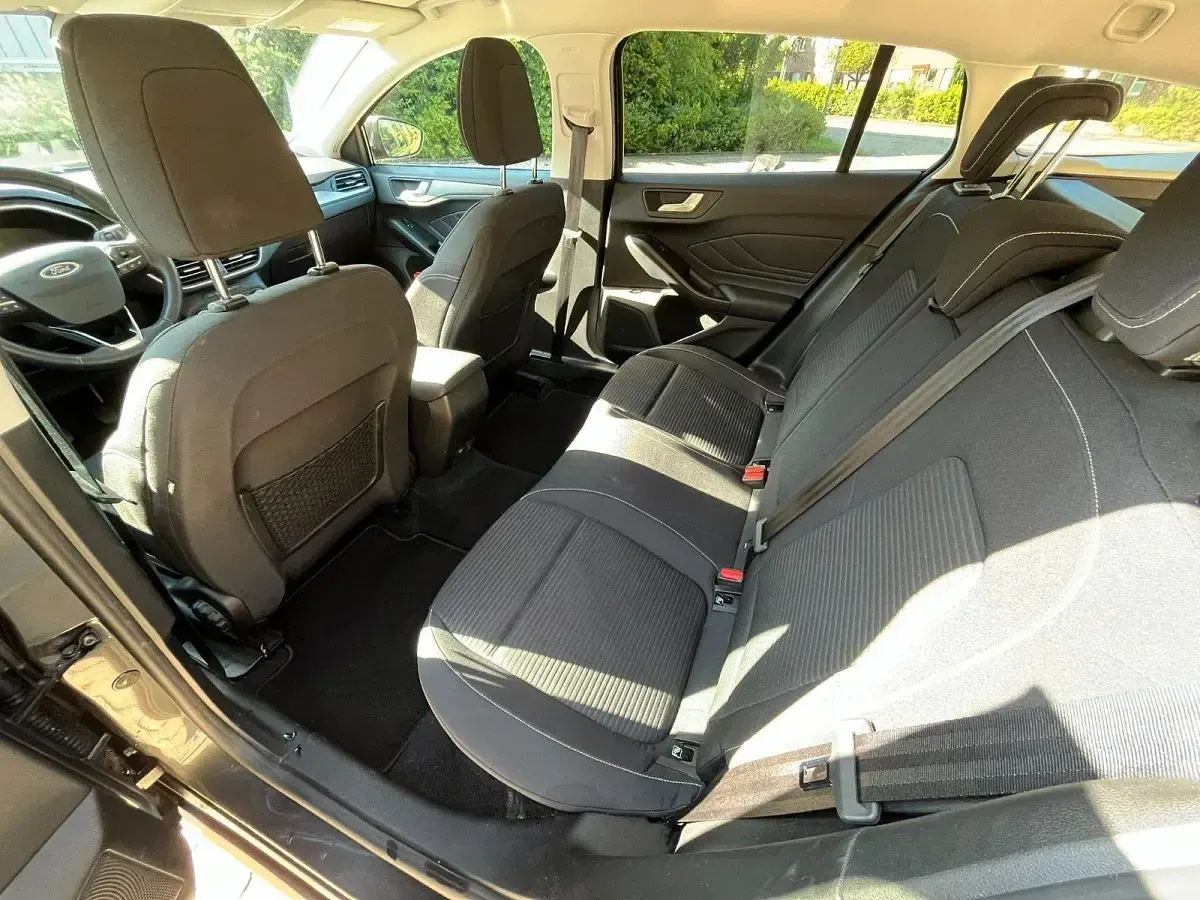 Gebraucht Ford Focus Titanium 150 PS (110 kW) 2020 Grau Kombi
