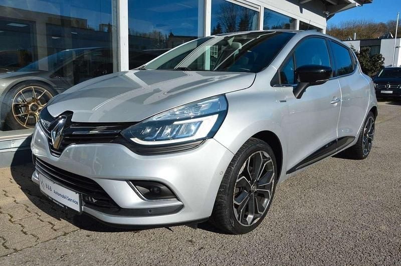 Gebraucht Renault Clio IV Bose Edition 90 PS (66 kW) 2019 Platingrau Kleinwagen