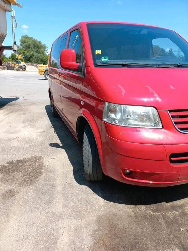 Rot Gebraucht 2006 VW T5 Van | 3.950 € - Bild 1/4