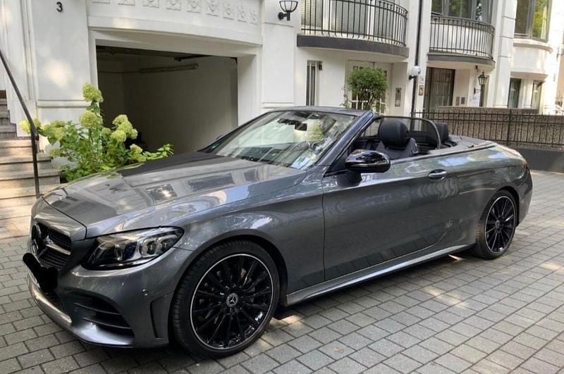 Grau Gebraucht 2019 Mercedes C220 AMG line Cabrio | 28.850 € (Fairer Preis) - Bild 1/4