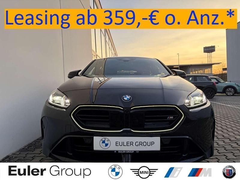 Black sapphire metallic Gebraucht 2025 BMW 135 Kleinwagen | 38.990 € (Fairer Preis) - Bild 1/4